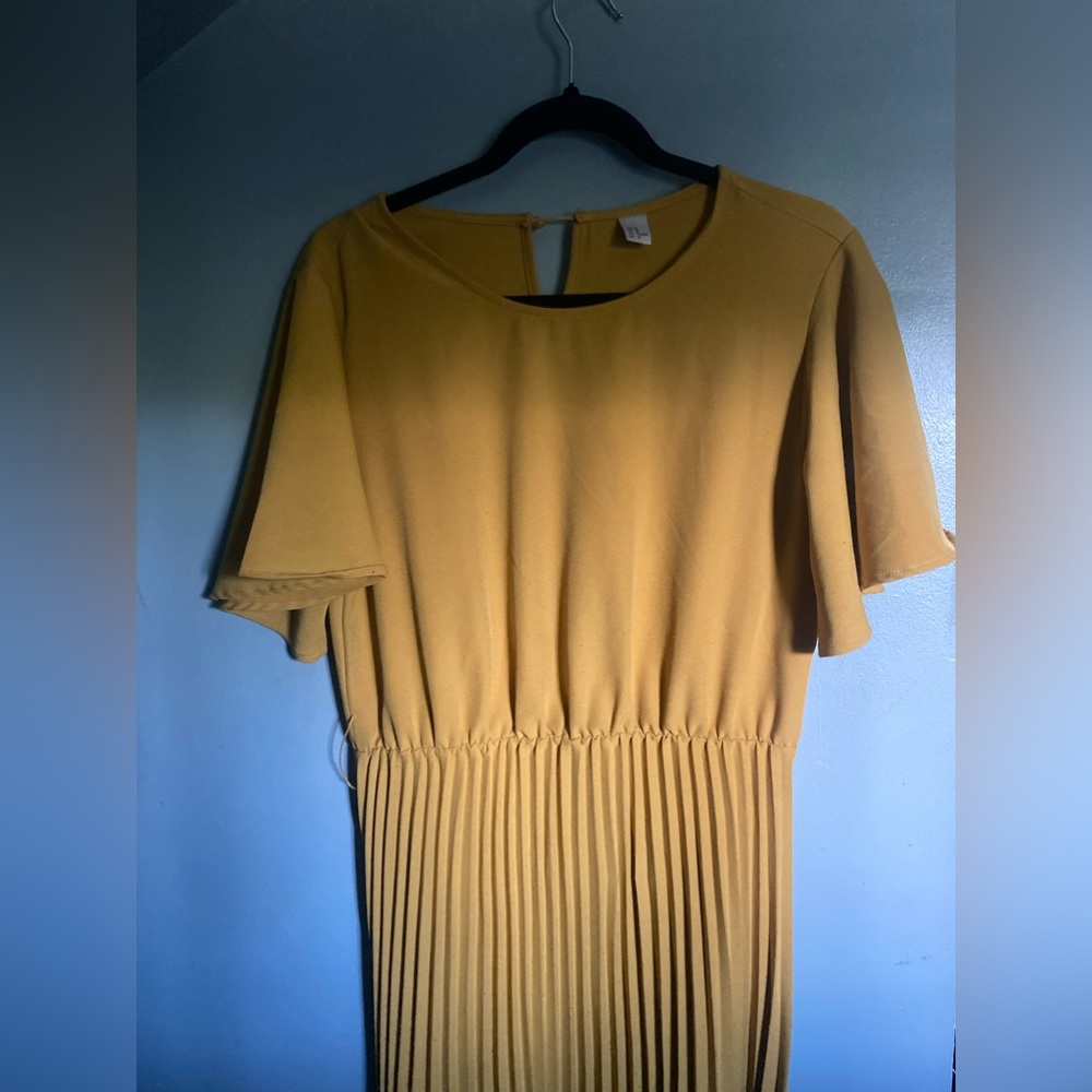 Yellow amazon dress size medium